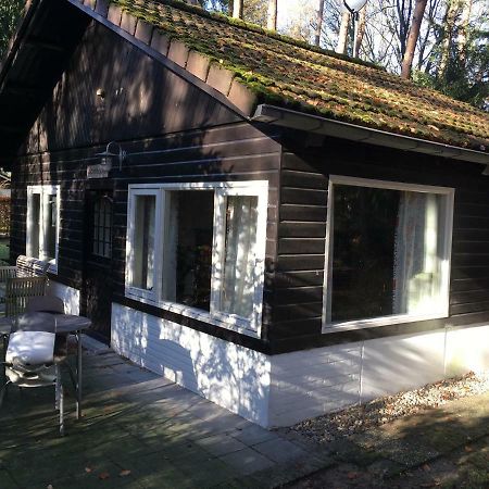 Kleine Huisje Op De Veluwe อ็อตเตอร์โล ภายนอก รูปภาพ